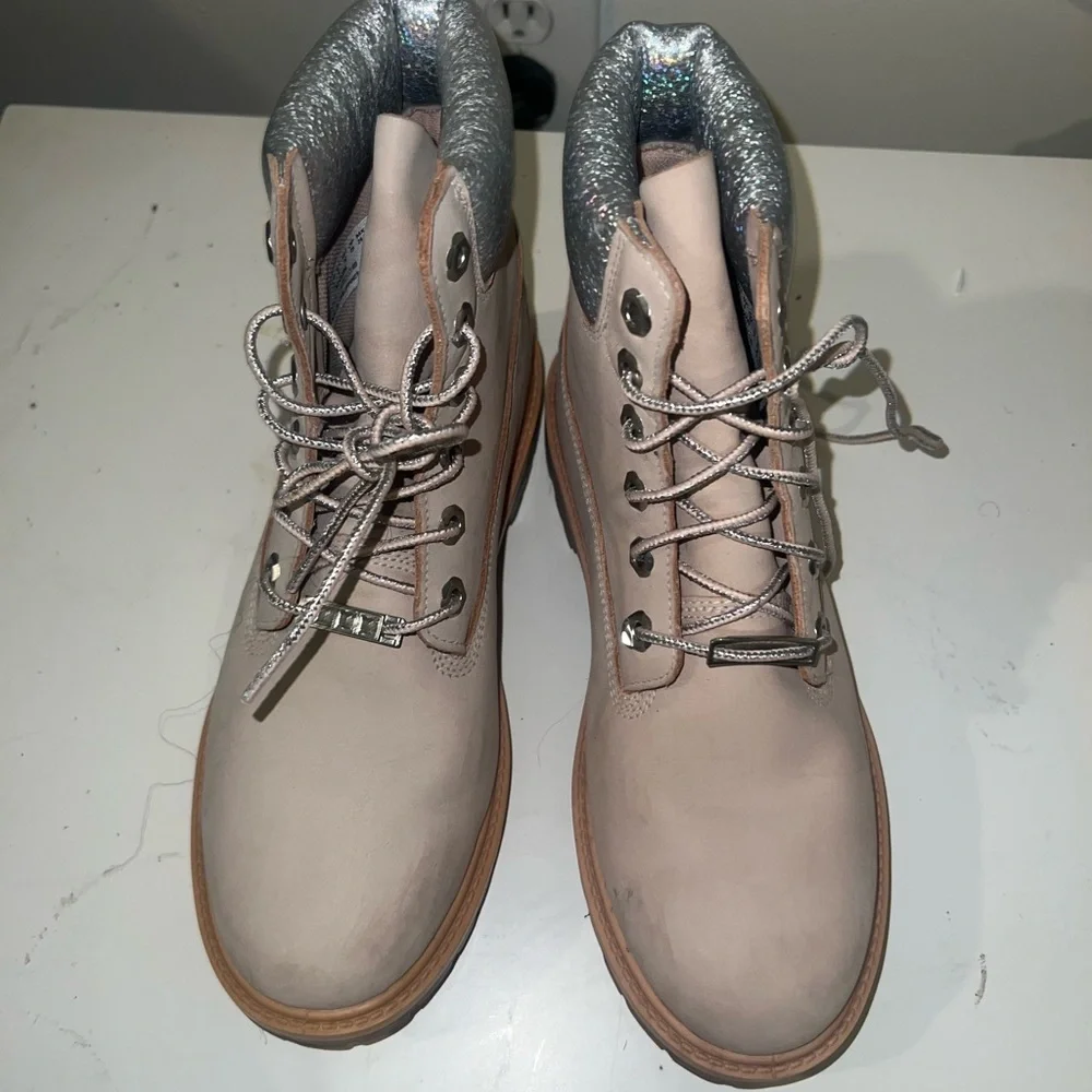 Baby Pink and Silver Timberland Boots - Picture 2 of 5